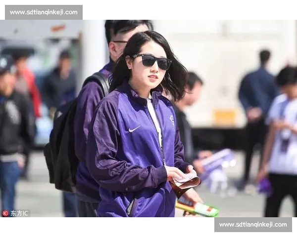 XX俱乐部发布新赛季战袍，设计大胆引爆潮流！